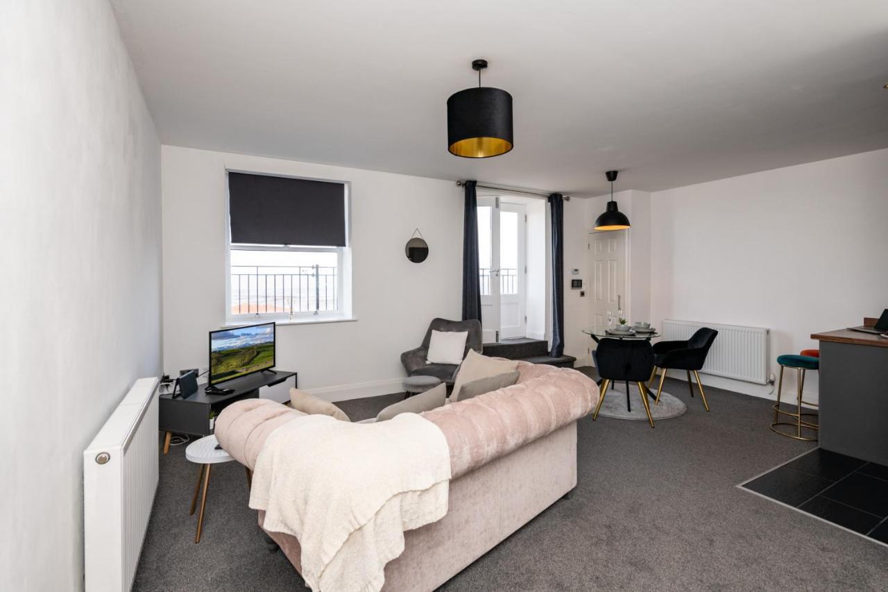 The Croston Balcony Apartment- Morecambe Central Promenade, Beach Front And Sea Views Zewnętrze zdjęcie